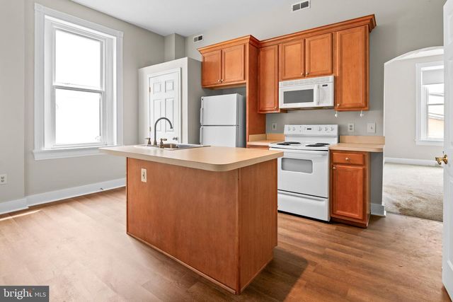 2112 FLEET ST, Baltimore, MD 21231