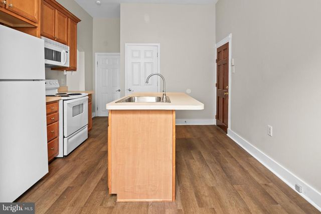 2112 FLEET ST, Baltimore, MD 21231