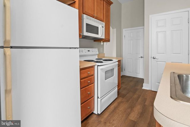 2112 FLEET ST, Baltimore, MD 21231