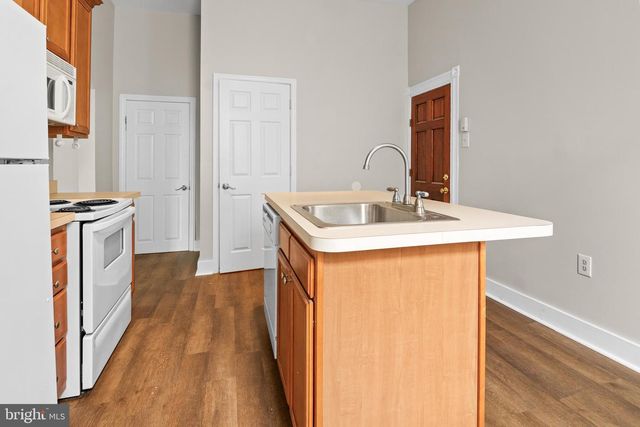 2112 FLEET ST, Baltimore, MD 21231