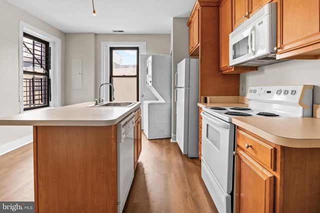 2112 FLEET ST, Baltimore, MD 21231
