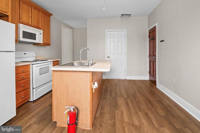 2112 FLEET ST, Baltimore, MD 21231