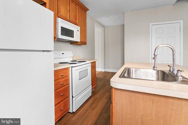 2112 FLEET ST, Baltimore, MD 21231