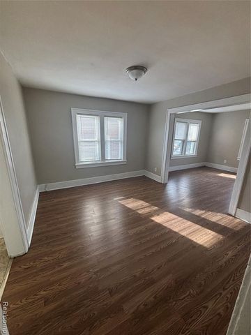 4742 Alter, Detroit, MI 48215