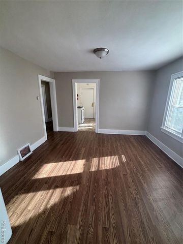 4742 Alter, Detroit, MI 48215