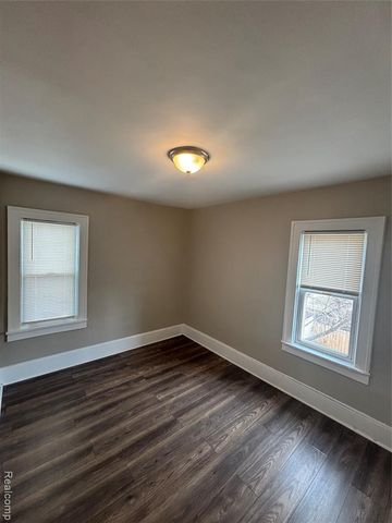 4742 Alter, Detroit, MI 48215