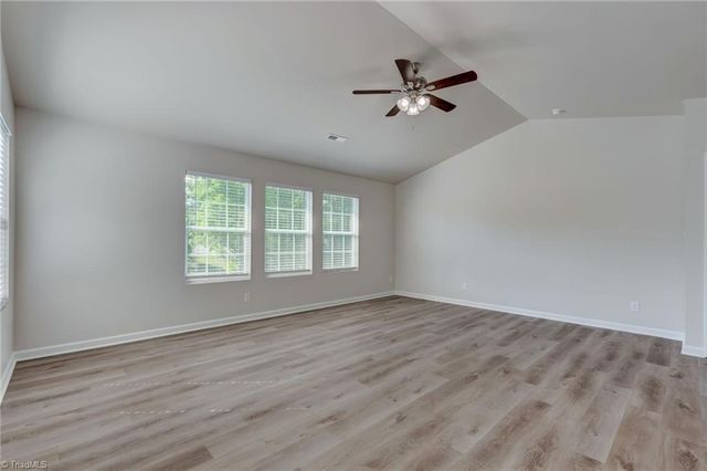 1048 Megan Cross Lane, Kernersville, NC 27284