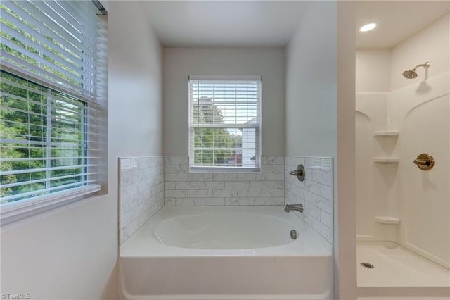 1048 Megan Cross Lane, Kernersville, NC 27284