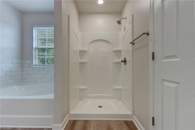 1048 Megan Cross Lane, Kernersville, NC 27284