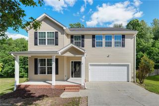 1048 Megan Cross Lane, Kernersville, NC 27284