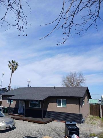 665 W Tyler Island Bridge Road, Isleton, CA 95641