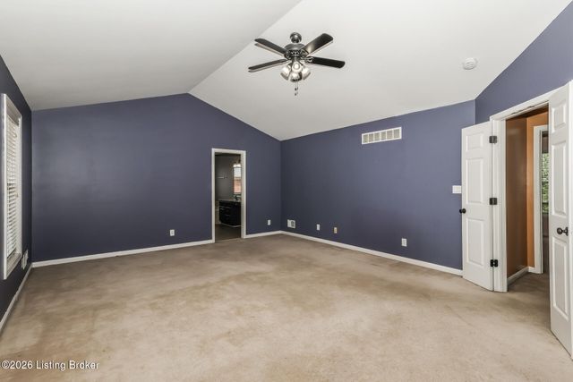 10917 Worthington Ln, Prospect, KY 40059