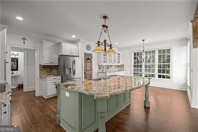 5015 Rockingham Drive, Roswell, GA 30075