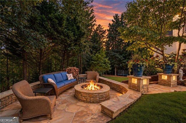 5015 Rockingham Drive, Roswell, GA 30075