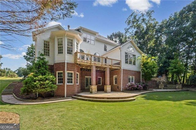 5015 Rockingham Drive, Roswell, GA 30075