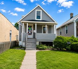 1133 Dodge Avenue, Evanston, IL 60202