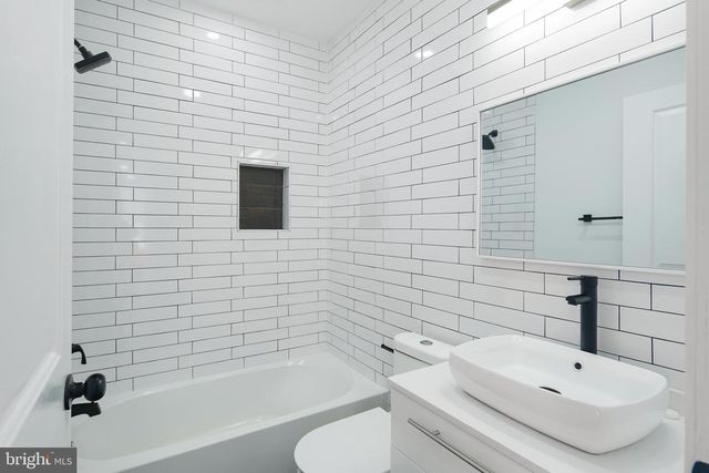 1949 N 32ND ST, Philadelphia, PA 19121