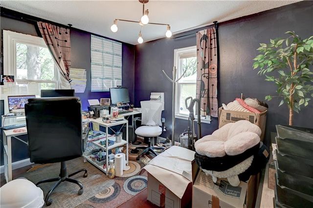 8201 E 110th Street, Kansas City, MO 64134