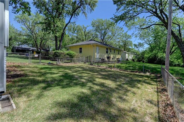 8201 E 110th Street, Kansas City, MO 64134