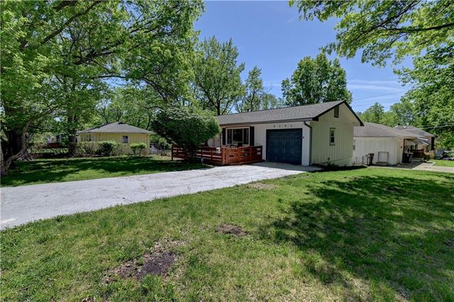 8201 E 110th Street, Kansas City, MO 64134