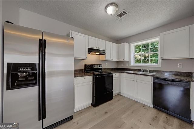 7624 Mcgillicuty Drive, Union City, GA 30291