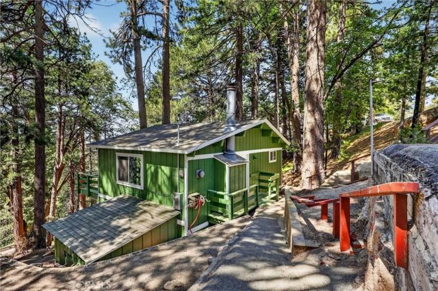 32375 Scandia, Running Springs, CA 92382