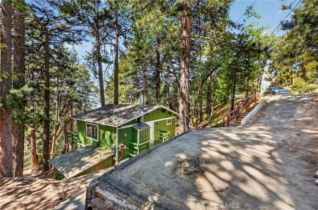 32375 Scandia, Running Springs, CA 92382