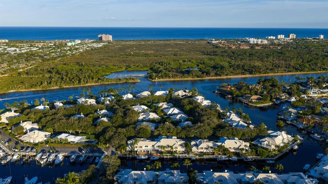 14354 Cypress Island Circle, Palm Beach Gardens, FL 33410