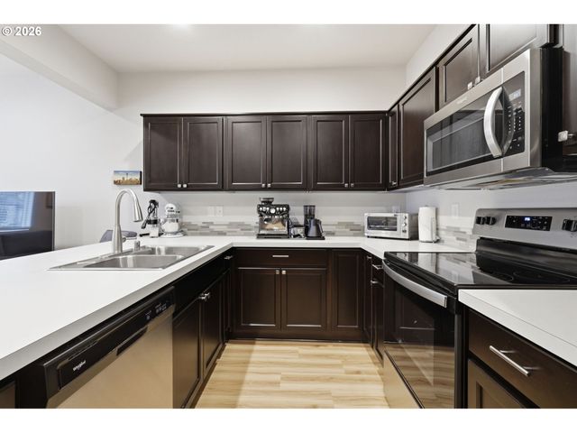 2208 Ne FOUR SEASONS Ln, Vancouver, WA 98684