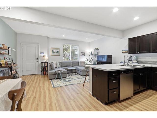 2208 Ne FOUR SEASONS Ln, Vancouver, WA 98684