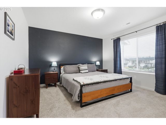 2208 Ne FOUR SEASONS Ln, Vancouver, WA 98684