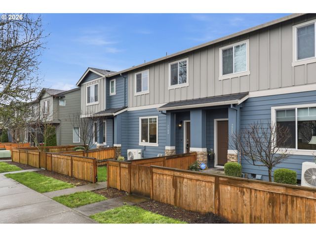 2208 Ne FOUR SEASONS Ln, Vancouver, WA 98684