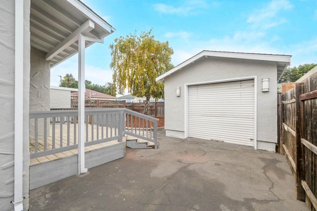 1521 159Th Ave, San Leandro, CA 94578