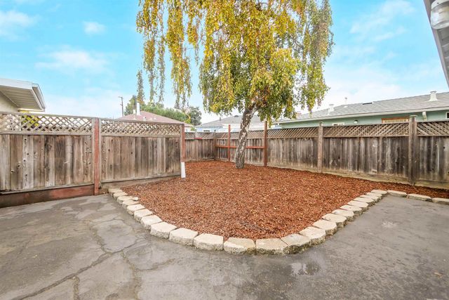 1521 159Th Ave, San Leandro, CA 94578