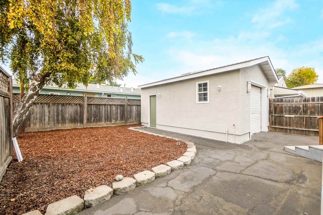 1521 159Th Ave, San Leandro, CA 94578