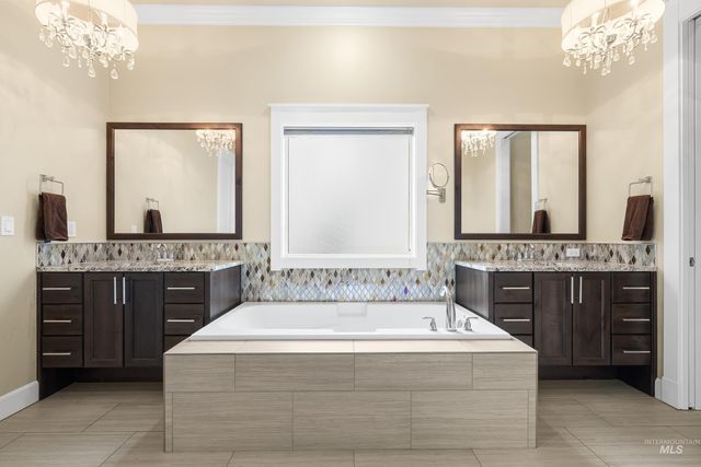 3445 E Parsnip Peak Dr, Boise, ID 83716
