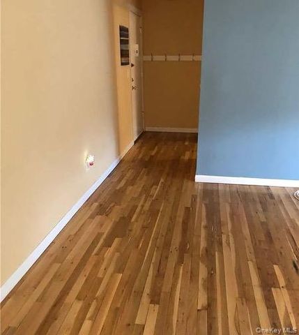 2453 Union Boulevard Apt 21B, Islip, NY 11751