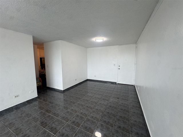 Laguna Gardens LAGUNA 4E, Carolina, PR 00979