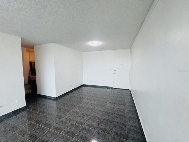 Laguna Gardens LAGUNA 4E, Carolina, PR 00979