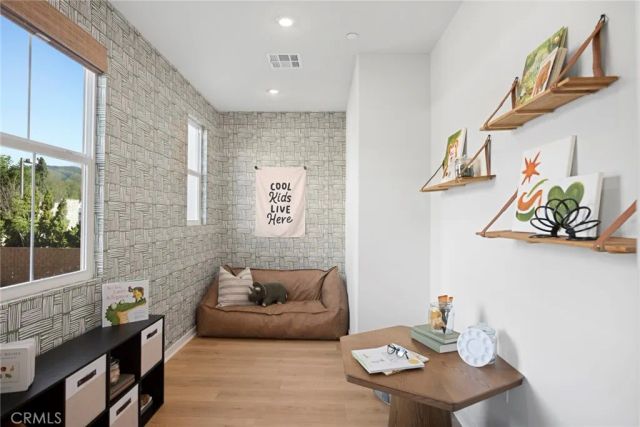 556 Gregory Way, Glendora, CA 91740