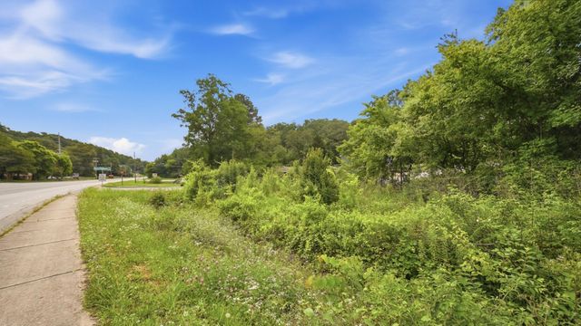 3700 Forest Highland Drive, Chattanooga, TN 37415