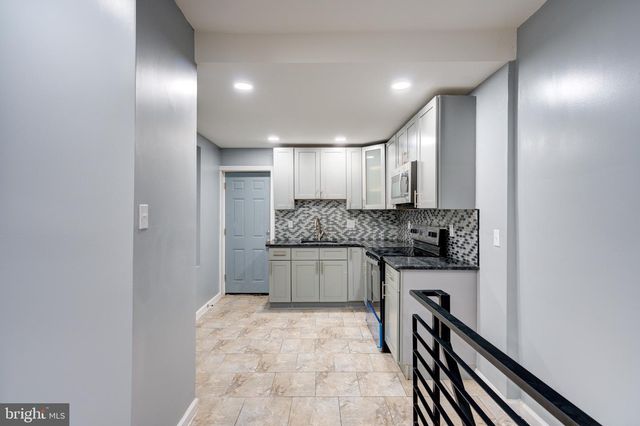 2010 S CHADWICK ST, Philadelphia, PA 19145