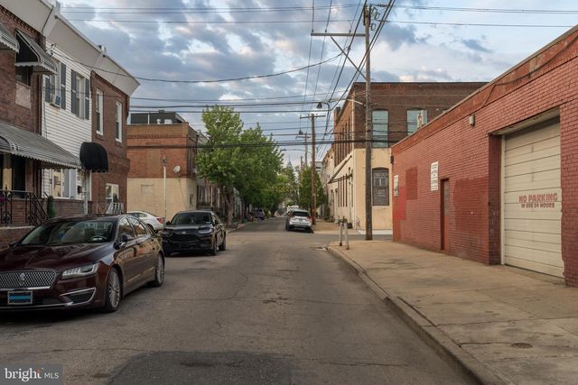 2010 S CHADWICK ST, Philadelphia, PA 19145