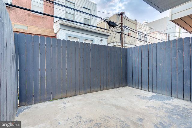 2010 S CHADWICK ST, Philadelphia, PA 19145