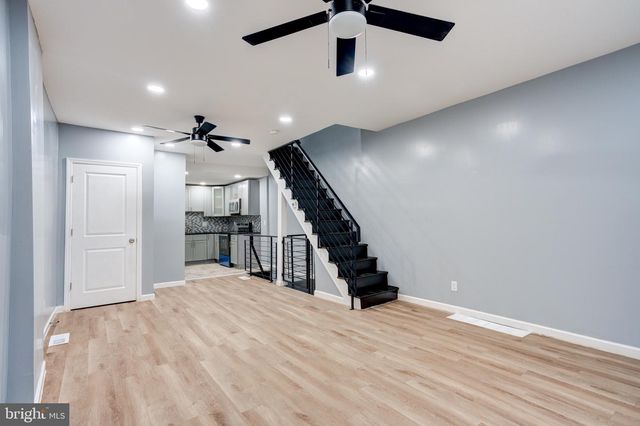 2010 S CHADWICK ST, Philadelphia, PA 19145