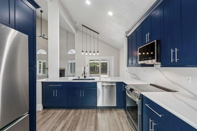 10218 CHARLESTON CORNER ROAD, Tampa, FL 33635