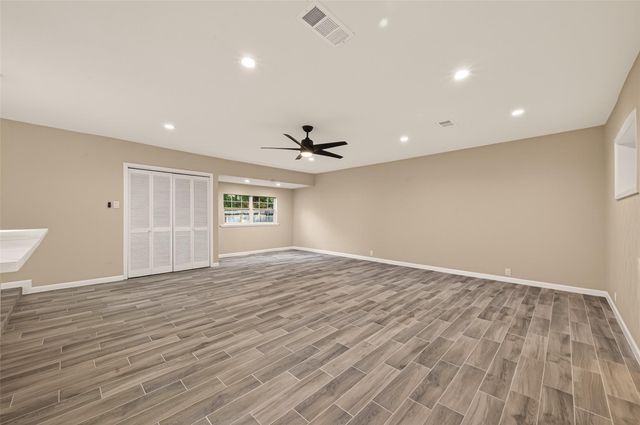 11206 Huggins Drive, Houston, TX 77035