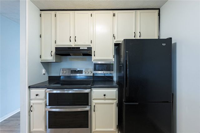 310 Evergreen Drive, Springboro, OH 45066