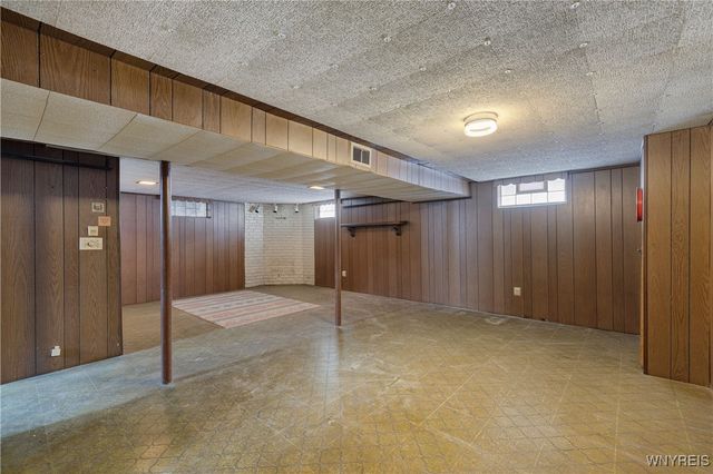 212 Santin Drive, Cheektowaga, NY 14225