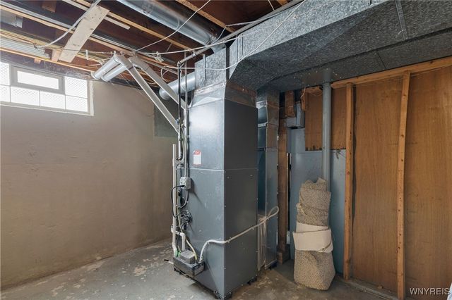 212 Santin Drive, Cheektowaga, NY 14225